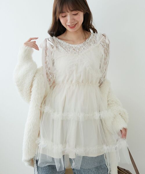 MAJESTIC LEGON（マジェスティックレゴン）の「ミニフリルチュール肩リボンピスチェ（キャミソール・レディース・グレー/アイボリー/ブラック・MEDIUM）」の9枚目の写真