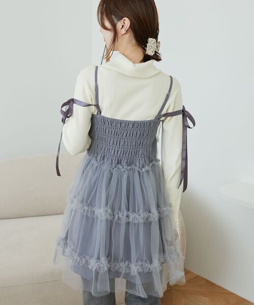 MAJESTIC LEGON（マジェスティックレゴン）の「ミニフリルチュール肩リボンピスチェ（キャミソール・レディース・グレー/アイボリー/ブラック・MEDIUM）」の18枚目の写真