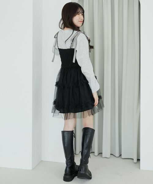 MAJESTIC LEGON（マジェスティックレゴン）の「ミニフリルチュール肩リボンピスチェ（キャミソール・レディース・グレー/アイボリー/ブラック・MEDIUM）」の22枚目の写真