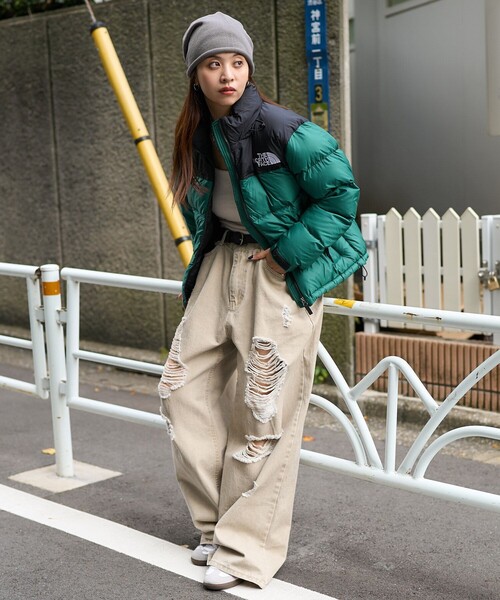 THE NORTH FACE（ザノースフェイス）の「THE NORTH FACE/ザ・ノース・フェイス Short Nuptse Jacket/ショートヌプシジャケット/ダウンジャケット　限定展開（ダウンジャケット/コート・レディース・グレー/ブラック/グリーン・LARGE/X-LARGE/MEDIUM）」の20枚目の写真