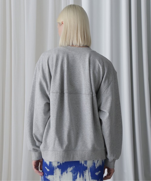 OKIRAKU(オキラク)の「(OKIRAKU×ROSEBUD)パネル グラフィック スウェット(スウェット・レディース・ブラック/グレー・FREE)」の15枚目の写真