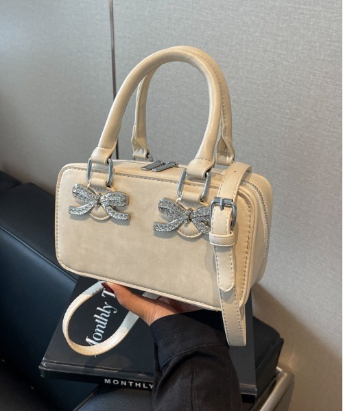 FREE STYLISTS（フリー スタイリスト）の「リボン ミニボストンショルダーバッグ 2WAY  結婚式バッグ（ショルダーバッグ・レディース・オフホワイト/ブラウン/ブラック・FREE）」の6枚目の写真