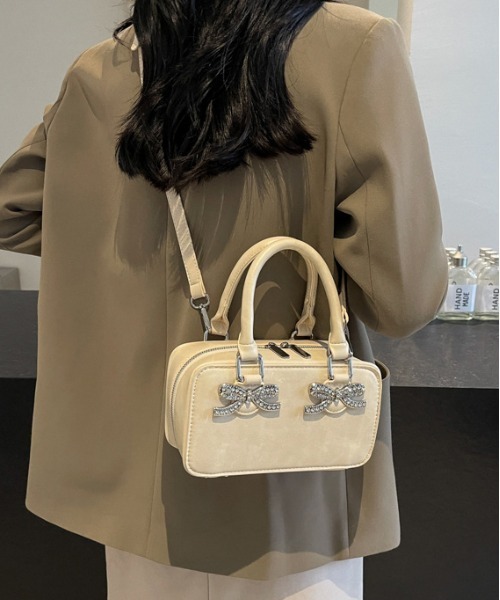 FREE STYLISTS（フリー スタイリスト）の「リボン ミニボストンショルダーバッグ 2WAY  結婚式バッグ（ショルダーバッグ・レディース・オフホワイト/ブラウン/ブラック・FREE）」の11枚目の写真