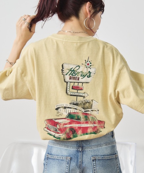 Auntie Rosa Holiday(アンティローザホリデー)の「ヴィンテージライクCARプリントTEE(Tシャツ/カットソー・レディース・イエロー/チャコールグレー/ナチュラル・FREE)」の1枚目の写真