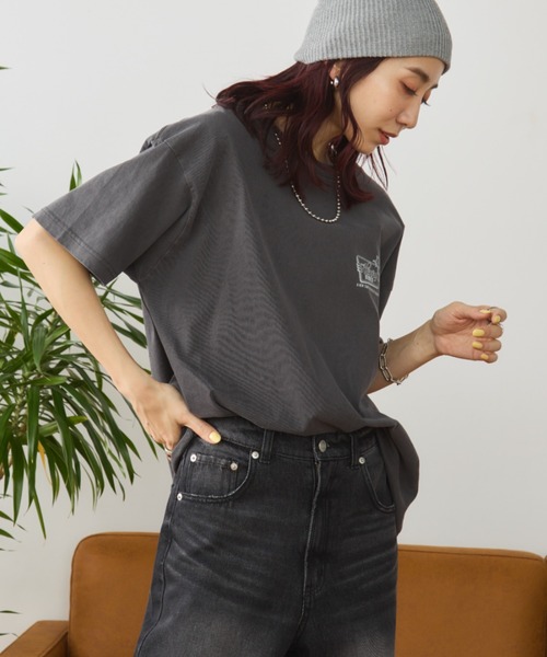 Auntie Rosa Holiday(アンティローザホリデー)の「ヴィンテージライクCARプリントTEE(Tシャツ/カットソー・レディース・イエロー/チャコールグレー/ナチュラル・FREE)」の4枚目の写真