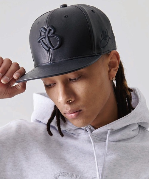 FUCT cap スナップ付き セール】【FUBU/フブ】Faux Leather Cap/刺繍ロゴ スナップ