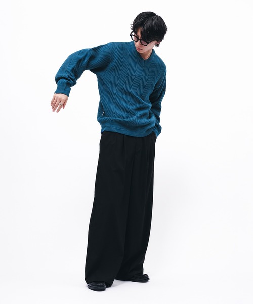 Adoon plain（アドーンプレーン）の「HERRINGBONE V NECK KNIT / へリンボーンVネックニット（ニット/セーター・メンズ・アイボリー/ブラック/ブルー・MEDIUM/LARGE）」の12枚目の写真