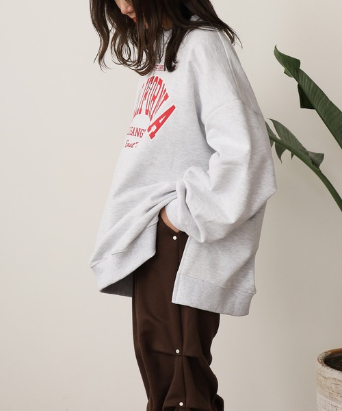 ROOPTOKYO（ループトウキョウ）の「Side slit Arch logo print sweatshirt / サイドスリット アーチロゴプリント スウェット オーバーサイズ（スウェット・レディース・レッド/グレー/ライトグレー・FREE）」の16枚目の写真