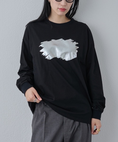 COLONY 2139(コロニートゥーワンスリーナイン)の「箔プリントロングスリーブT(Tシャツ/カットソー・メンズ・ブラック/ホワイト・MEDIUM/LARGE)」の3枚目の写真