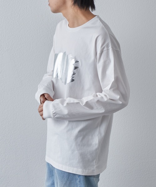 COLONY 2139(コロニートゥーワンスリーナイン)の「箔プリントロングスリーブT(Tシャツ/カットソー・メンズ・ブラック/ホワイト・MEDIUM/LARGE)」の8枚目の写真