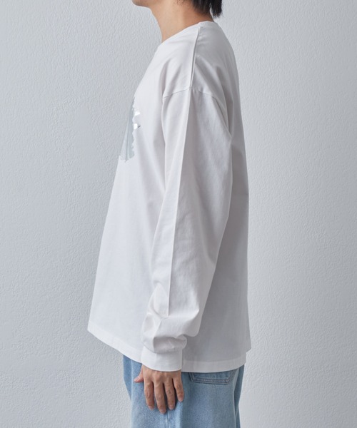 COLONY 2139(コロニートゥーワンスリーナイン)の「箔プリントロングスリーブT(Tシャツ/カットソー・メンズ・ブラック/ホワイト・MEDIUM/LARGE)」の18枚目の写真