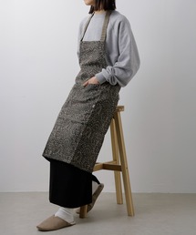 emesuelee（エメスーリー）の「スラブコットンプリントエプロン（エプロン）」