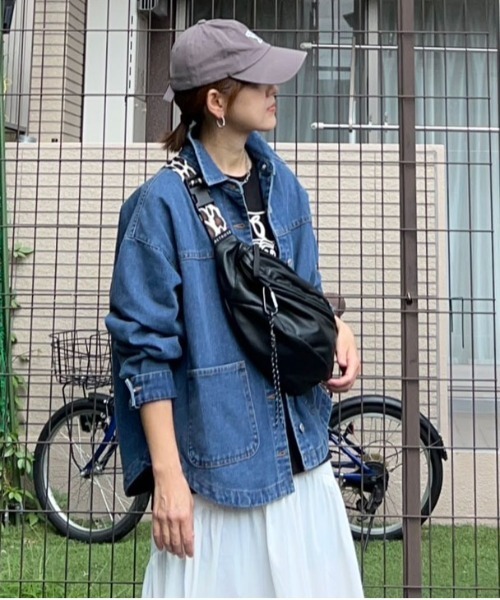 notch.(ノッチ)の「【sweet web掲載】デニムシャツジャケット(デニムジャケット・レディース・ブルー/ライトブルー/ブラック・M)」の3枚目の写真