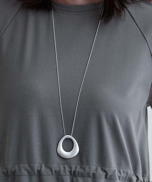 GALLEST（ギャレスト）の「マットワントップネックレス（ネックレス・レディース・シルバー/ゴールド・00）」の2枚目の写真