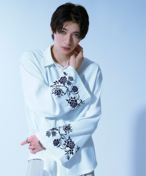 Ellno Loset(エルノロゼット)の「2wayアームスリットフラワー刺繍シャツ(シャツ/ブラウス・メンズ・チャコールグレー/オフホワイト/ブルーグレー/ブラック・MEDIUM/SMALL/LARGE)」の18枚目の写真