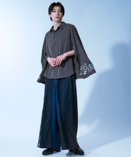 Ellno Loset(エルノロゼット)の「2wayアームスリットフラワー刺繍シャツ(シャツ/ブラウス・メンズ・チャコールグレー/オフホワイト/ブルーグレー/ブラック・MEDIUM/SMALL/LARGE)」の16枚目の写真