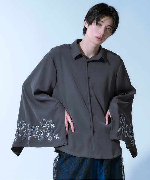 Ellno Loset(エルノロゼット)の「2wayアームスリットフラワー刺繍シャツ(シャツ/ブラウス・メンズ・チャコールグレー/オフホワイト/ブルーグレー/ブラック・MEDIUM/SMALL/LARGE)」の10枚目の写真