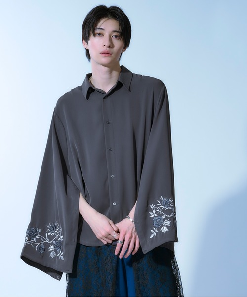 Ellno Loset(エルノロゼット)の「2wayアームスリットフラワー刺繍シャツ(シャツ/ブラウス・メンズ・チャコールグレー/オフホワイト/ブルーグレー/ブラック・MEDIUM/SMALL/LARGE)」の11枚目の写真