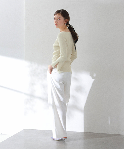 La TOTALITE(ラトータリテ)の「【洗える】オフネックリブプルオーバー(ニット/セーター・レディース・スカイブルー/ライトイエロー/ホワイト/ネイビー・FREE)」の15枚目の写真