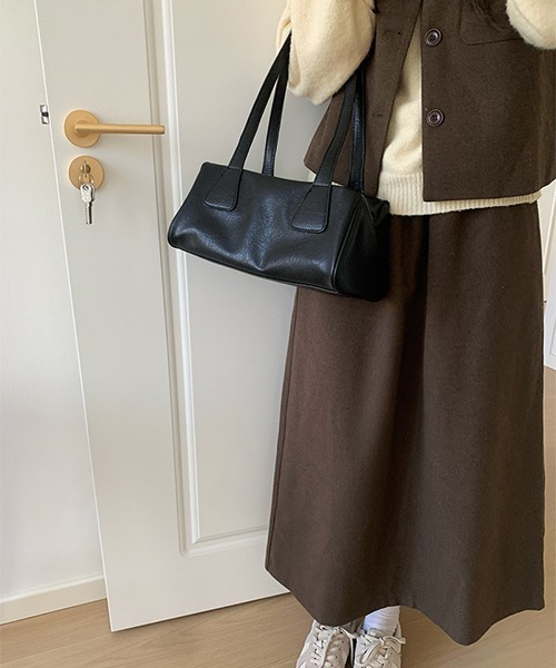 c.u.l（シーユーエル）の「スクエア オブロング 合皮 ショルダーバッグ cula1125（ショルダーバッグ・レディース・ブラック/ブラウン・FREE）」の3枚目の写真