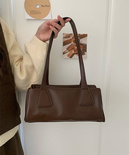 c.u.l（シーユーエル）の「スクエア オブロング 合皮 ショルダーバッグ cula1125（ショルダーバッグ・レディース・ブラック/ブラウン・FREE）」の6枚目の写真