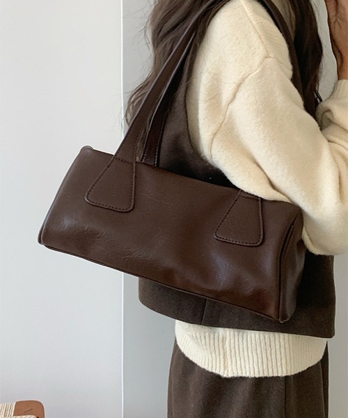 c.u.l（シーユーエル）の「スクエア オブロング 合皮 ショルダーバッグ cula1125（ショルダーバッグ・レディース・ブラック/ブラウン・FREE）」の7枚目の写真