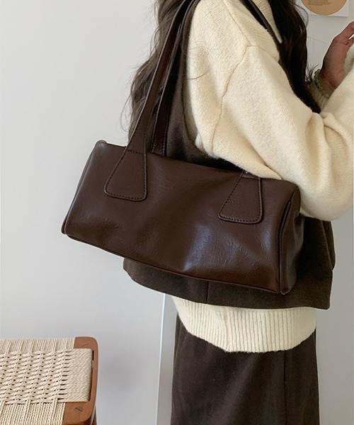 c.u.l（シーユーエル）の「スクエア オブロング 合皮 ショルダーバッグ cula1125（ショルダーバッグ・レディース・ブラック/ブラウン・FREE）」の8枚目の写真