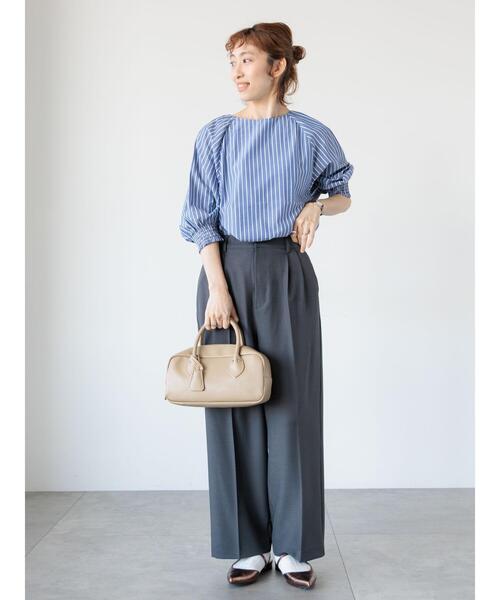 Lugnoncure（ルノンキュール）の「無地/柄アソート袖口シャーリングブラウス（シャツ/ブラウス・レディース・キナリ/イエロー/ネイビー/オフホワイト/ブラック・F）」の6枚目の写真