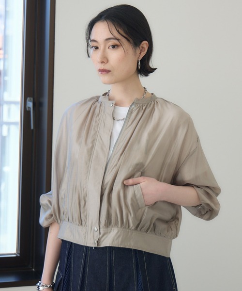 Paradise Picnic(パラダイスピクニック)の「シアーギャザーブルゾン(ブルゾン・レディース・グレイッシュベージュ/チャコールグレー・FREE)」の2枚目の写真