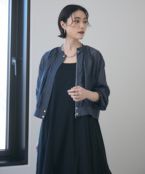 Paradise Picnic(パラダイスピクニック)の「シアーギャザーブルゾン(ブルゾン・レディース・グレイッシュベージュ/チャコールグレー・FREE)」の6枚目の写真