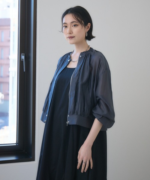 Paradise Picnic(パラダイスピクニック)の「シアーギャザーブルゾン(ブルゾン・レディース・グレイッシュベージュ/チャコールグレー・FREE)」の7枚目の写真