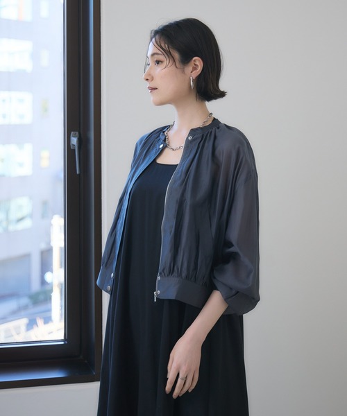 Paradise Picnic(パラダイスピクニック)の「シアーギャザーブルゾン(ブルゾン・レディース・グレイッシュベージュ/チャコールグレー・FREE)」の8枚目の写真