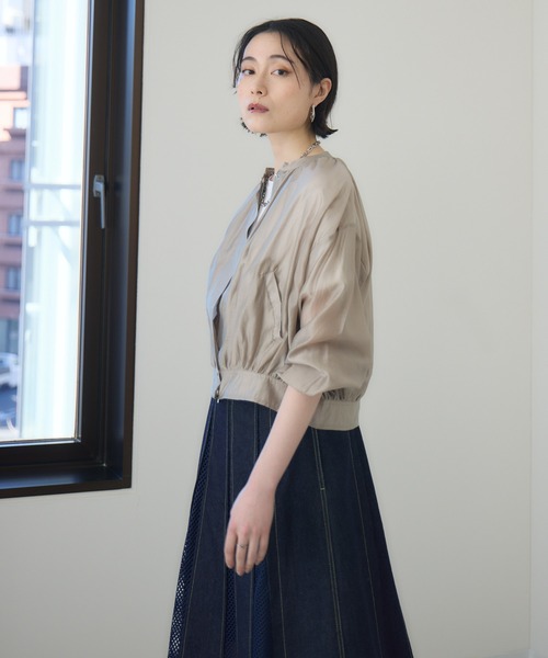 Paradise Picnic(パラダイスピクニック)の「シアーギャザーブルゾン(ブルゾン・レディース・グレイッシュベージュ/チャコールグレー・FREE)」の12枚目の写真