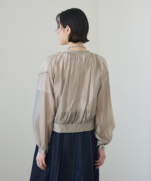 Paradise Picnic(パラダイスピクニック)の「シアーギャザーブルゾン(ブルゾン・レディース・グレイッシュベージュ/チャコールグレー・FREE)」の22枚目の写真