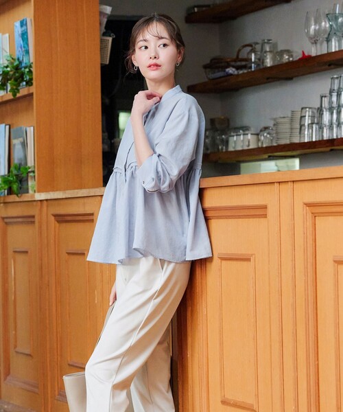 Tiaclasse（ティアクラッセ）の「ピンタックギャザーブラウス（シャツ/ブラウス・レディース・ブラック/サックスブルー/オフホワイト/モカ・M/L）」の15枚目の写真