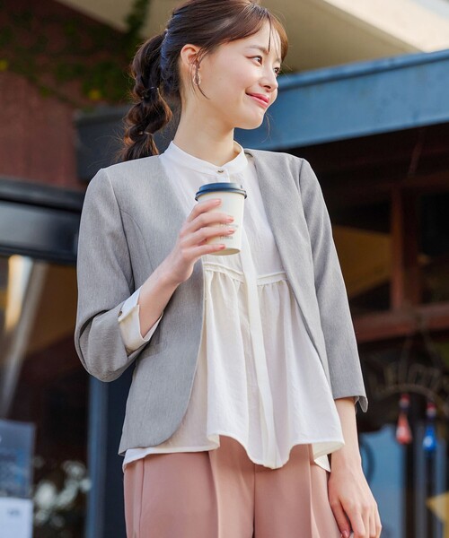 Tiaclasse（ティアクラッセ）の「ピンタックギャザーブラウス（シャツ/ブラウス・レディース・ブラック/サックスブルー/オフホワイト/モカ・M/L）」の10枚目の写真