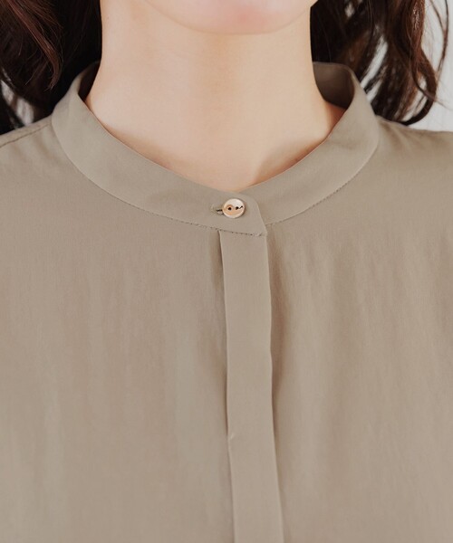 Tiaclasse（ティアクラッセ）の「ピンタックギャザーブラウス（シャツ/ブラウス・レディース・ブラック/サックスブルー/オフホワイト/モカ・M/L）」の20枚目の写真