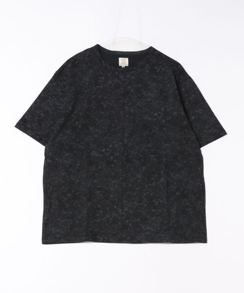 Revo.(レボ)の「【Revo.】 10/-天竺 ムラ染めプリントSSTee/ムラ染めプリントショートスリーブTシャツ/メンズ(Tシャツ/カットソー・メンズ・レッド/カーキ/ブラック・M/L)」の2枚目の写真