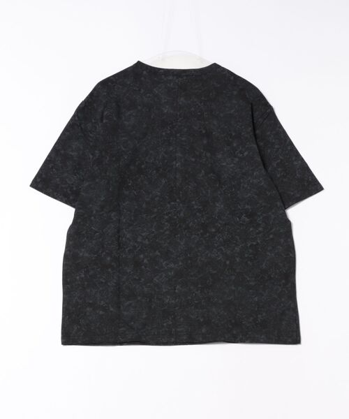 Revo.(レボ)の「【Revo.】 10/-天竺 ムラ染めプリントSSTee/ムラ染めプリントショートスリーブTシャツ/メンズ(Tシャツ/カットソー・メンズ・レッド/カーキ/ブラック・M/L)」の4枚目の写真