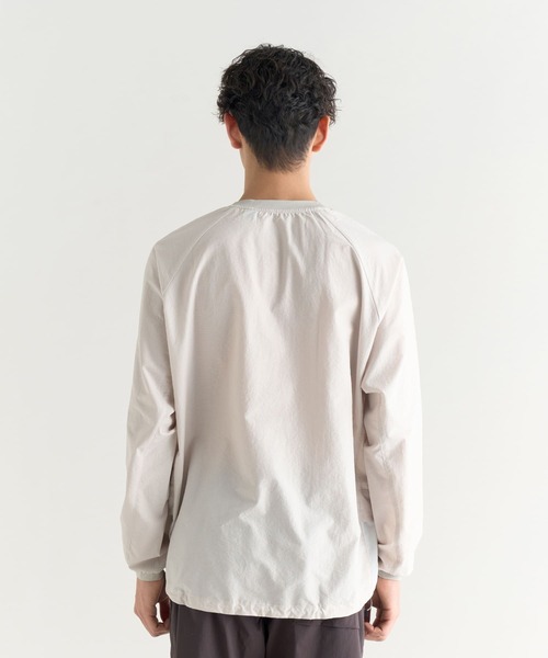 NANGA(ナンガ)の「DotAir COMFY L/S TEE/ドットエア L/Sコンフィーティー(Tシャツ/カットソー・メンズ・ベージュ系その他/ブラック系その他/ブルー/プラム/ネイビー/グリーン・S/M/L/XL)」の9枚目の写真