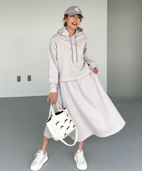 フレアスカートスウェットパーカーセットアップ（セットアップ