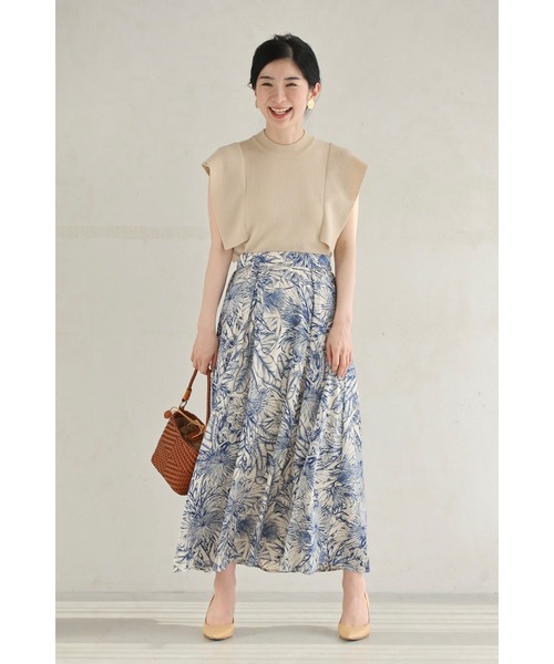 cawaii（カワイイ）の「ボタニカル柄とろみ艶ロングスカート（スカート・レディース・ブルー・FREE）」の3枚目の写真