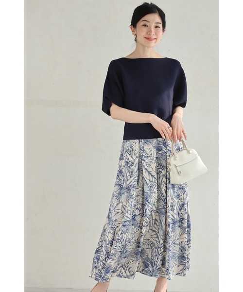 cawaii（カワイイ）の「ボタニカル柄とろみ艶ロングスカート（スカート・レディース・ブルー・FREE）」の7枚目の写真