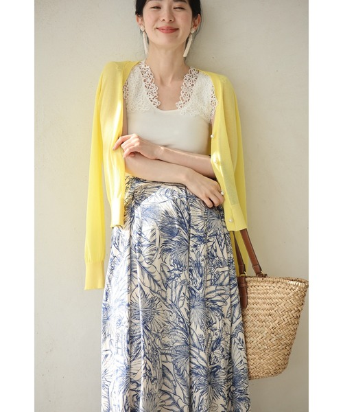 cawaii（カワイイ）の「ボタニカル柄とろみ艶ロングスカート（スカート・レディース・ブルー・FREE）」の14枚目の写真