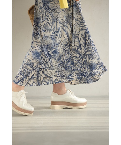 cawaii（カワイイ）の「ボタニカル柄とろみ艶ロングスカート（スカート・レディース・ブルー・FREE）」の17枚目の写真