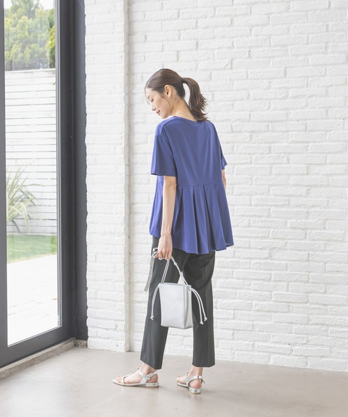 GLOBAL WORK（グローバルワーク）の「快適ペプラムプルオーバー半袖/289382（Tシャツ/カットソー・レディース・チャコールグレー/ブラック/アイボリー/ブルー系その他5・MEDIUM/LARGE）」の6枚目の写真