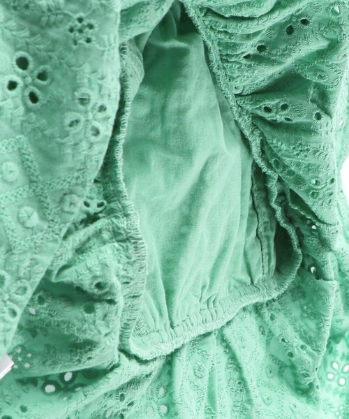 BRANSHES（ブランシェス）の「【プチレディ/ベビーとおそろい】スカラップ刺繍ブラウス（シャツ/ブラウス・キッズ・ブラック/グリーン・120/140/130/90/100/150/110）」の7枚目の写真