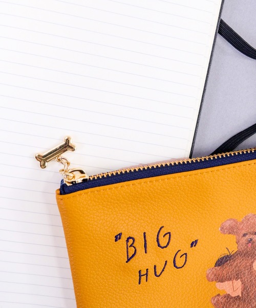 ACCOMMODE（アコモデ）の「エリクリン/フラットポーチ（ポーチ・レディース・イエロー/ピンク/ブルー・FREE）」の6枚目の写真