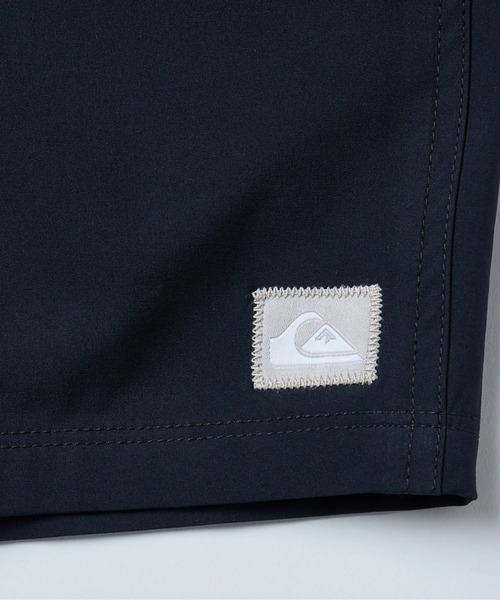 Quiksilver（クイックシルバー）の「SOLID VOLLEY 19NB/クイックシルバー水陸両用ウエストゴムサーフトランクス・ボードショーツ・バギーショーツ(水着)（水着・メンズ・ブルー/イエロー/グリーン/ブラック・MEDIUM/XX-LARGE/X-LARGE/LARGE/SMALL）」の10枚目の写真