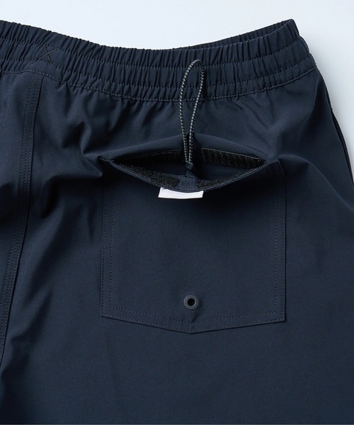 Quiksilver（クイックシルバー）の「SOLID VOLLEY 19NB/クイックシルバー水陸両用ウエストゴムサーフトランクス・ボードショーツ・バギーショーツ(水着)（水着・メンズ・ブルー/イエロー/グリーン/ブラック・MEDIUM/XX-LARGE/X-LARGE/LARGE/SMALL）」の9枚目の写真